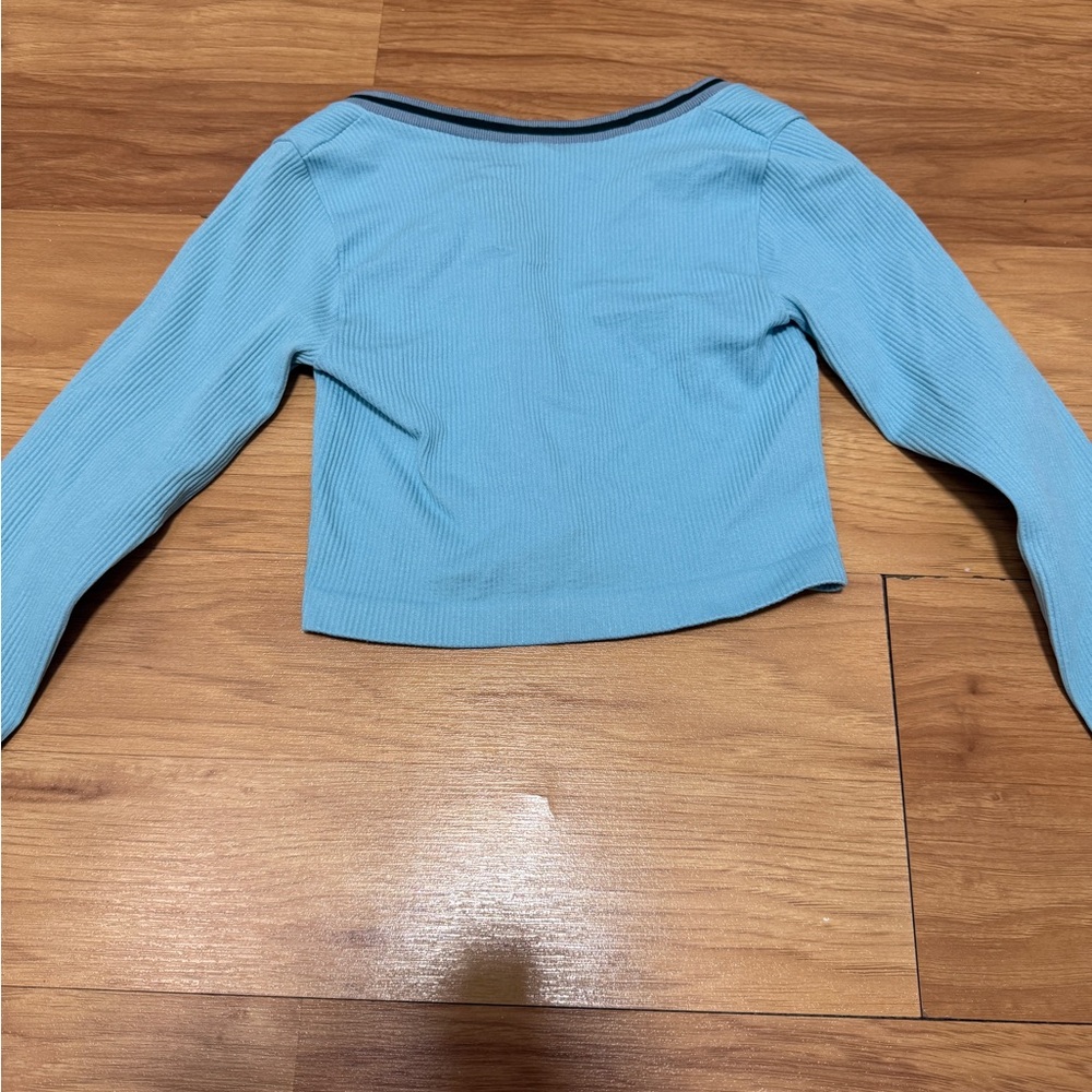 Urban Outfitters Sky Blue Ribbed Long-Sleeve Crop Top with Trim - Picture 3 of 3